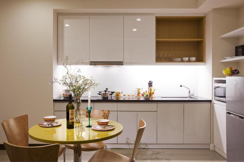 Bluesky Serviced Apartment Airport Plaza, Singapore