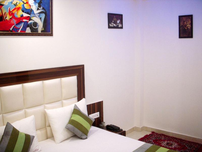 Photo of Hotel Tashkent Palace, 3-star hotel in Delhi (and vicinity)