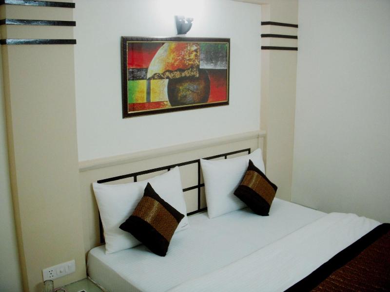 Photo of Hotel Tashkent Palace, 3-star hotel in Delhi (and vicinity)