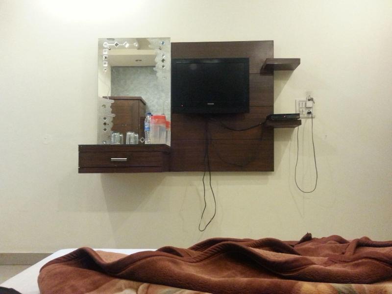 Photo of Hotel Tashkent Palace, 3-star hotel in Delhi (and vicinity)