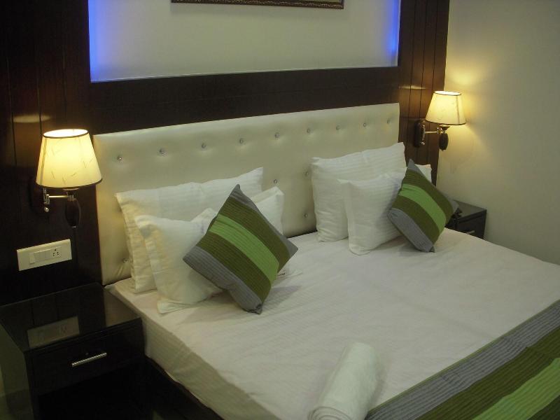 Photo of Hotel Tashkent Palace, 3-star hotel in Delhi (and vicinity)