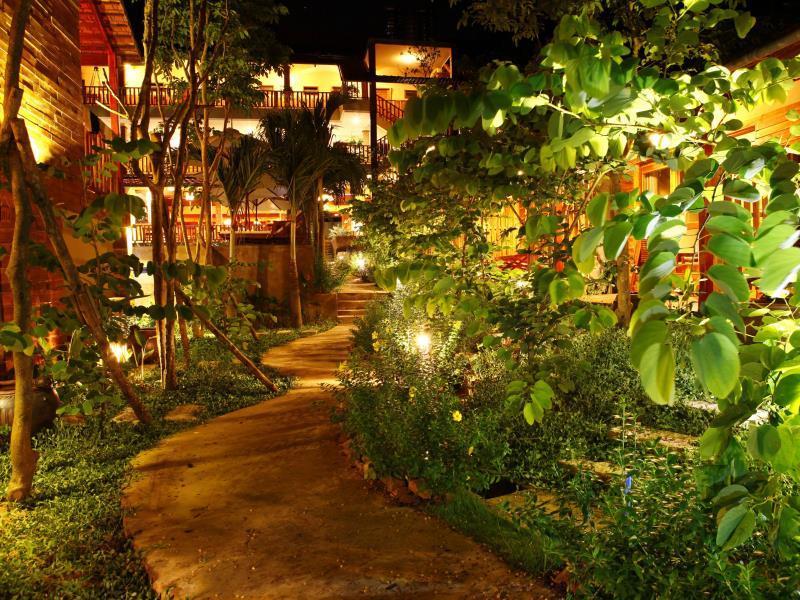 Bauhinia Resort Phu Quoc, Singapore