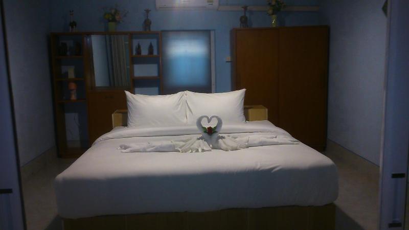 Koh Mook Riviera Beach Resort, Singapore