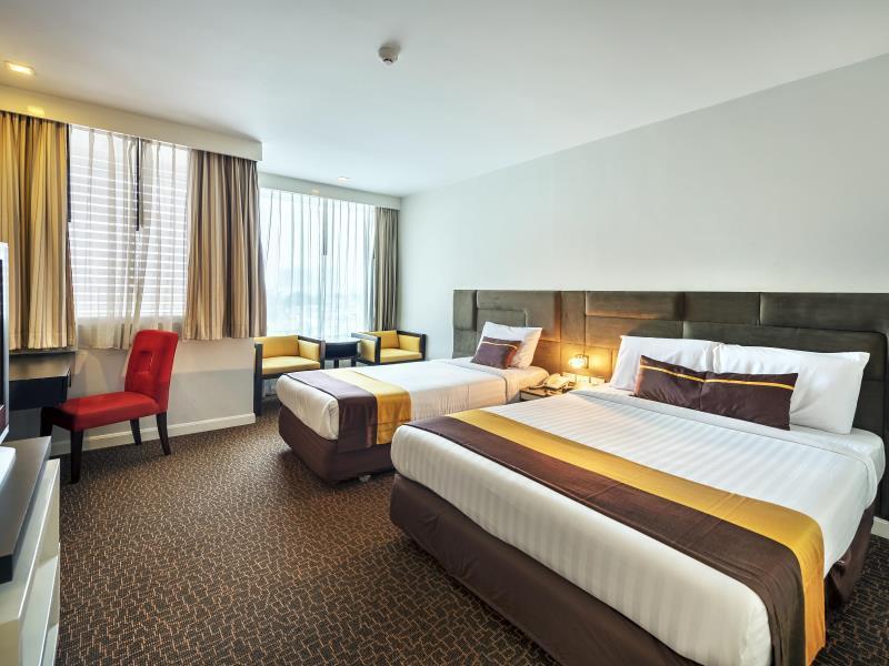 Photo of Thamrongin Hotel, 3-star hotel in Arun Amarin