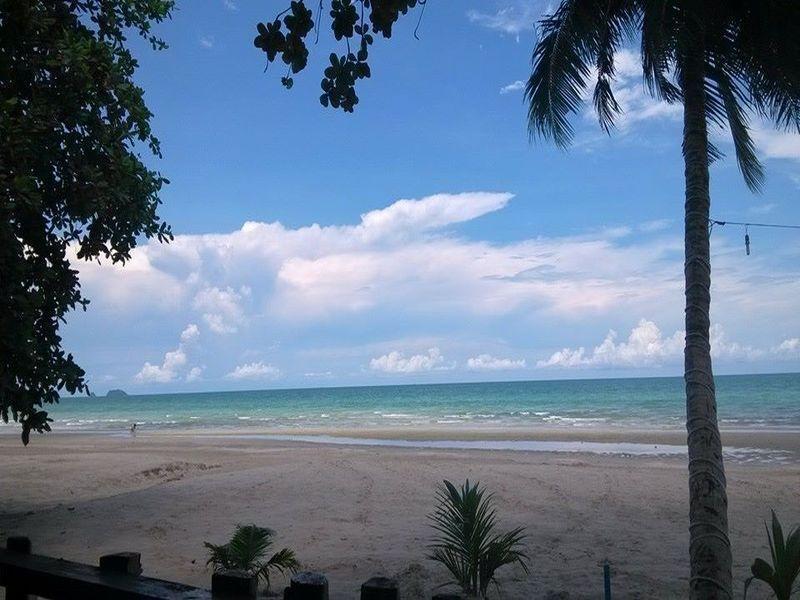 Photo of Apple Beachfront Resort, 3-star hotel in Ko Chang