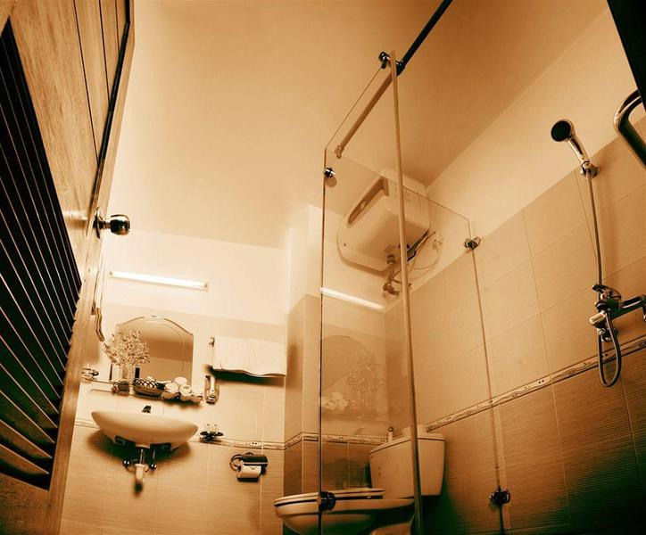 Centre Point Hanoi Hotel, Singapore