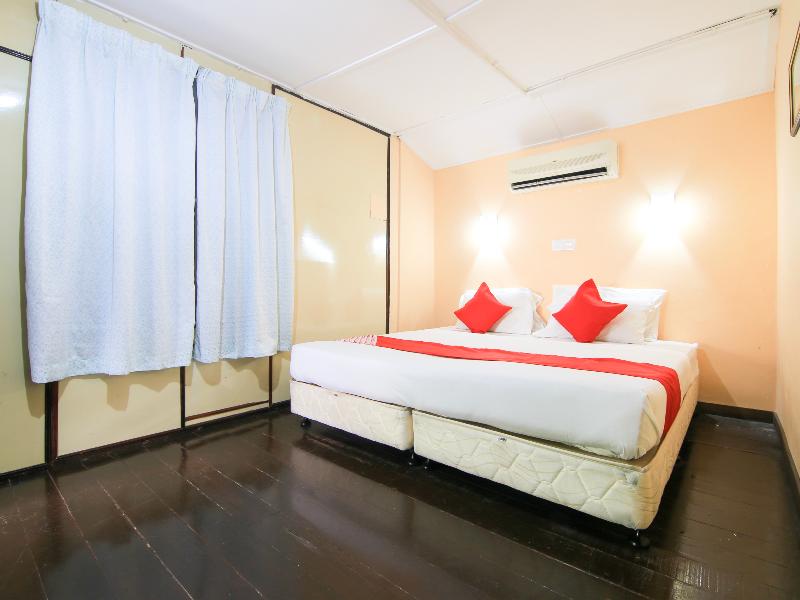 Photo of Hotel O Ombak Inn Chalet, 2-star hotel in Pangkor Island