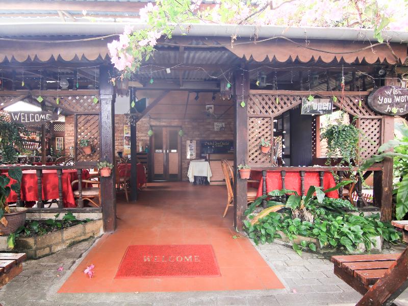 Photo of Hotel O Ombak Inn Chalet, 2-star hotel in Pangkor Island