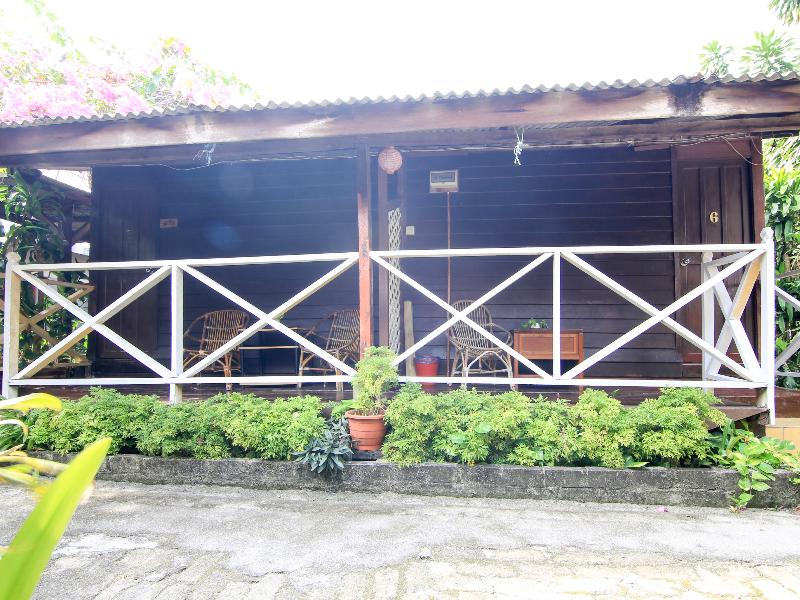 Photo of Hotel O Ombak Inn Chalet, 2-star hotel in Pangkor Island