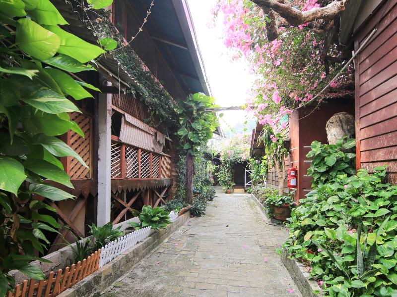 Photo of Hotel O Ombak Inn Chalet, 2-star hotel in Pangkor Island