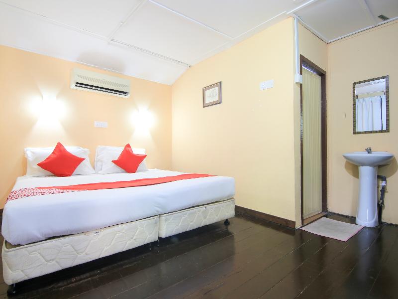 Photo of Hotel O Ombak Inn Chalet, 2-star hotel in Pangkor Island