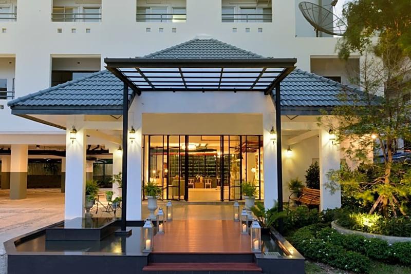 Photo of Ruenthip Residence Pattaya hotel in North Pattaya