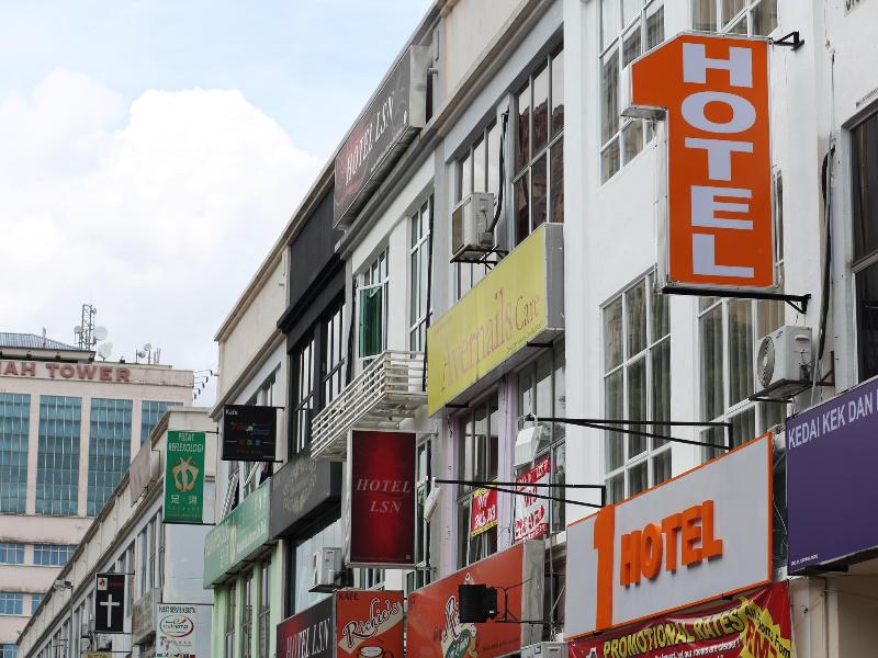 1 Hotel Taman Connaught, Singapore