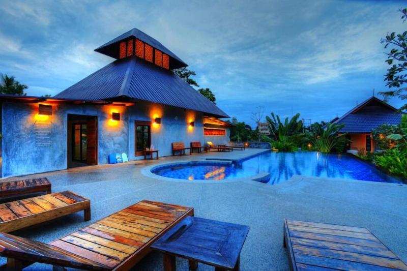 Photo of Chalicha Resort, 3-star hotel in Chumphon