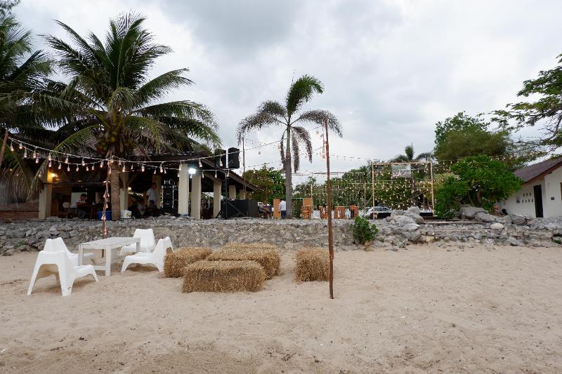 Saphli Villa Beach Resort, Singapore