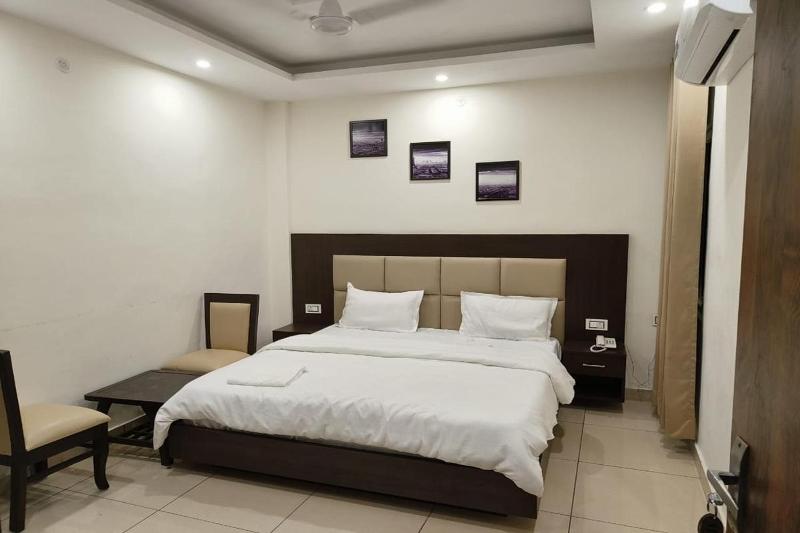 Photo of Hotel The 7 Seas, 3-star hotel in Haridwar (and vicinity)