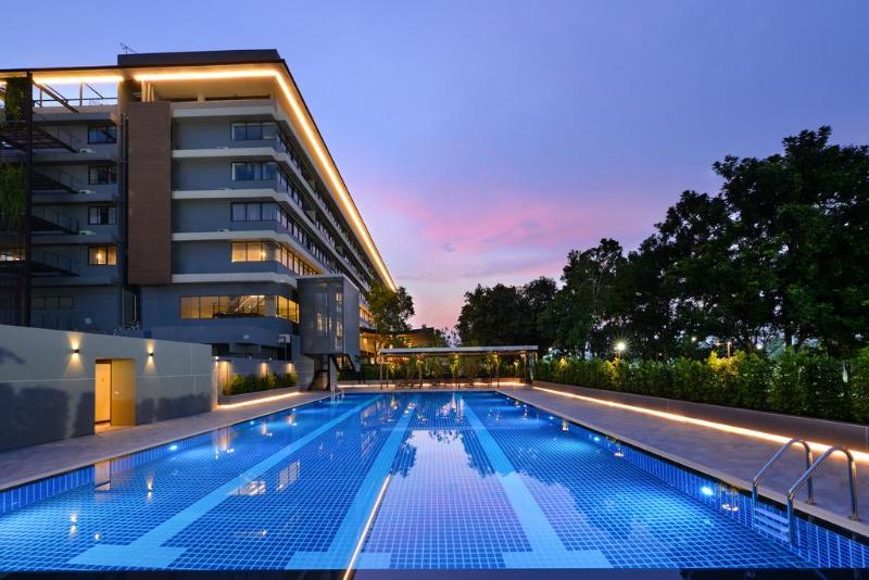 Tinidee Hotel Bangkok Golf Club, Singapore
