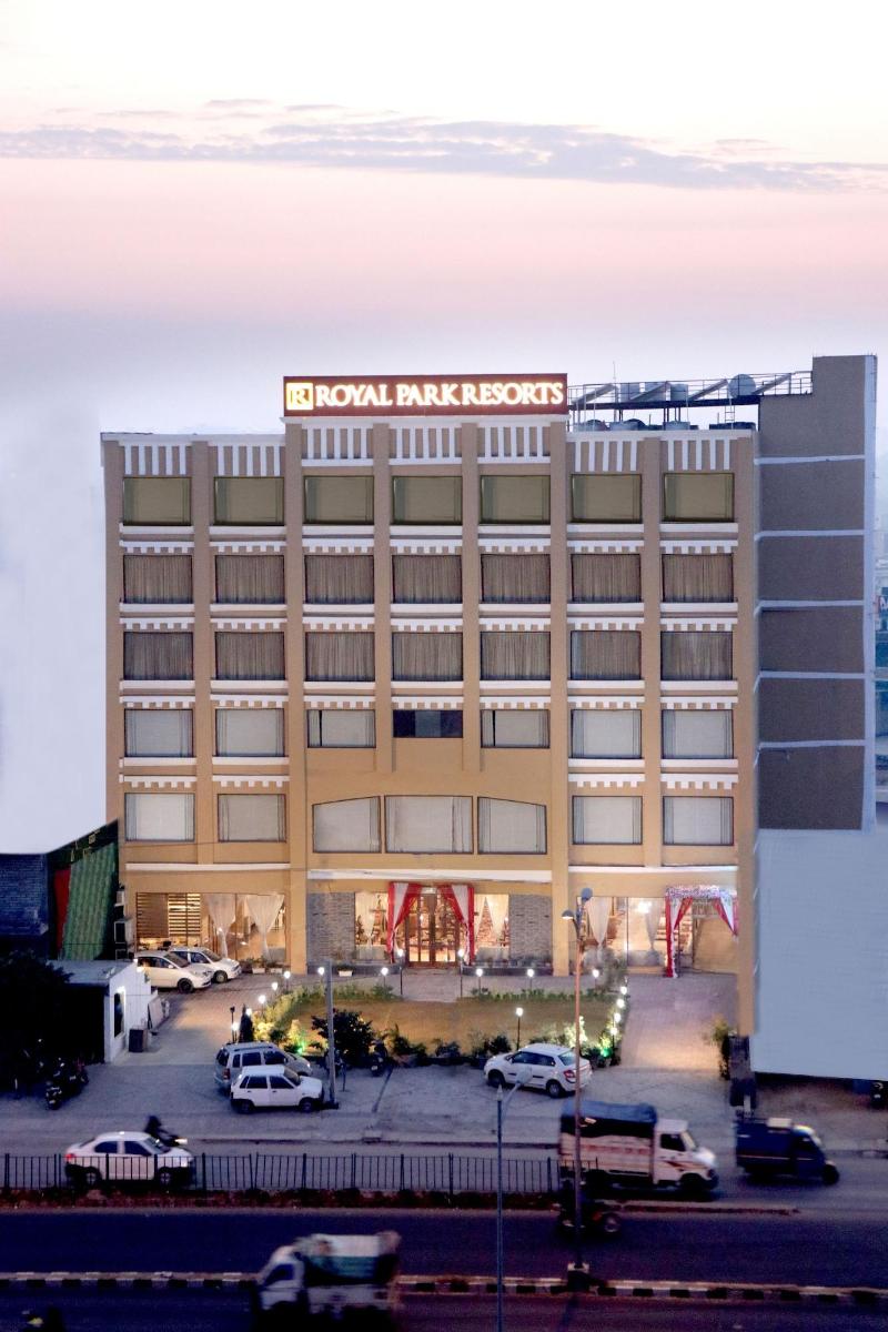 Photo of Royal Park Resorts, 3-star hotel in Zirakpur