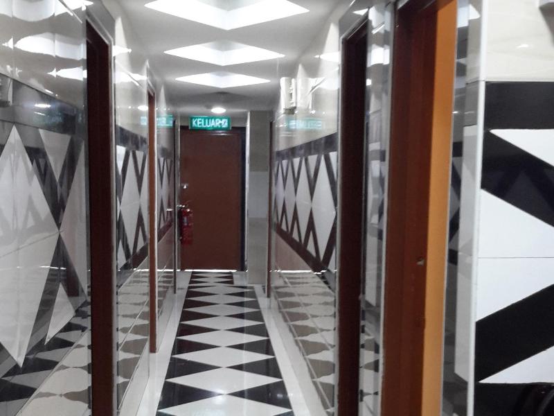 Kota Damansara Business Hotel, Singapore