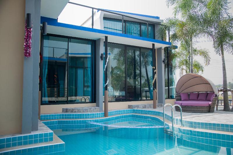 Photo of Charm Resort Cha-am, 3-star hotel in Hua Hin (and vicinity)