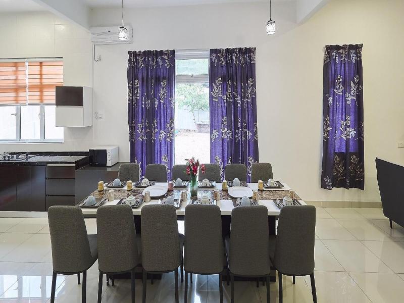 Shamrock Beach Villas 12, Singapore