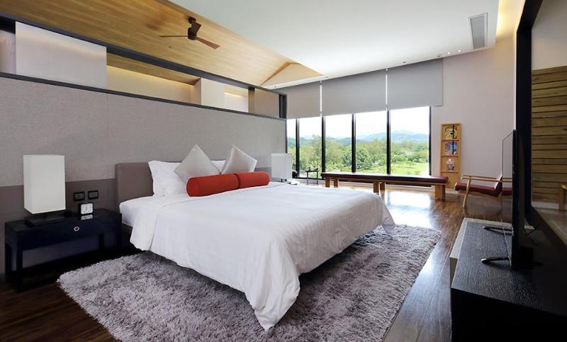 Photo of Midori Clark Hotel and Casino, 5-star hotel in Angeles City (and vicinity)