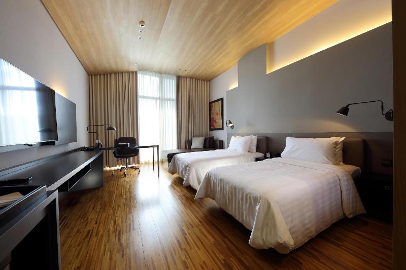 Photo of Midori Clark Hotel and Casino, 5-star hotel in Angeles City (and vicinity)