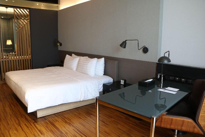 Photo of Midori Clark Hotel and Casino, 5-star hotel in Angeles City (and vicinity)