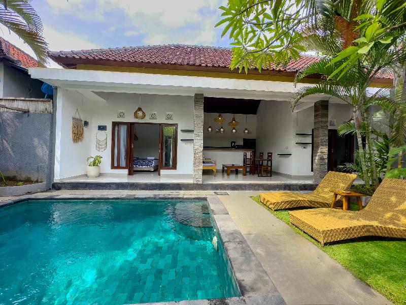 NIMS Hotel Seminyak, Singapore