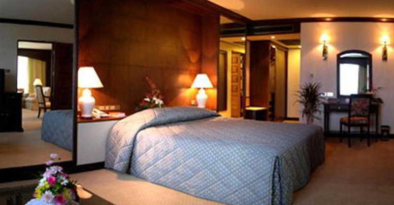 Photo of Twin Lotus Hotel, 3-star hotel in Nakhon Si Thammarat