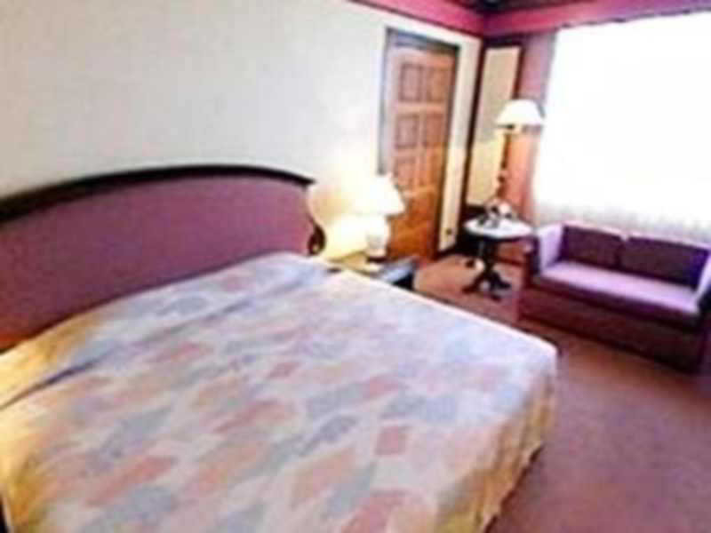 Photo of Twin Lotus Hotel, 3-star hotel in Nakhon Si Thammarat