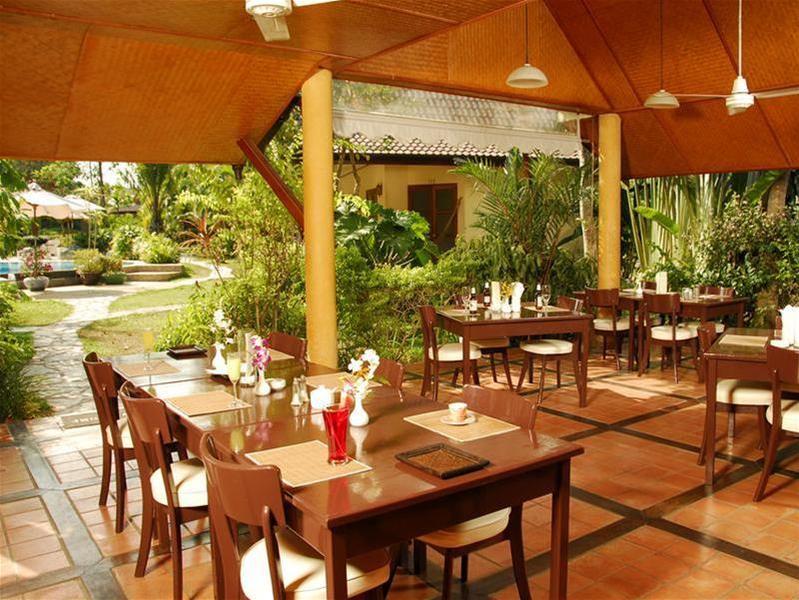 Palm Garden Resort Khaolak, Singapore
