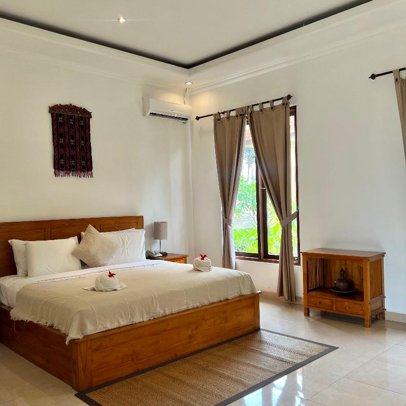 Kubu Bali Baik Villa & Resort, Singapore