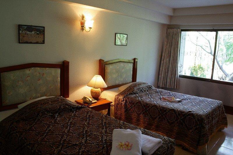 Photo of Duenshine Resort, 2-star hotel in Kanchanaburi