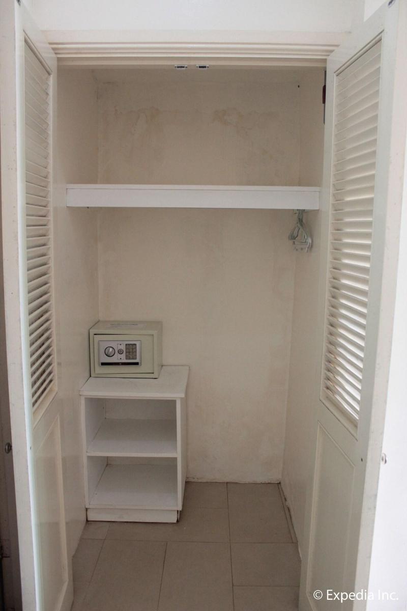 Photo of Wild Orchid Beach Resort, 4-star hotel in Olongapo