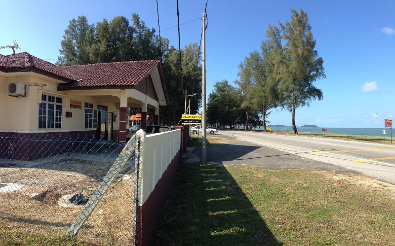 Photo of Semarak Beach Inn, 2-star hotel in Dungun