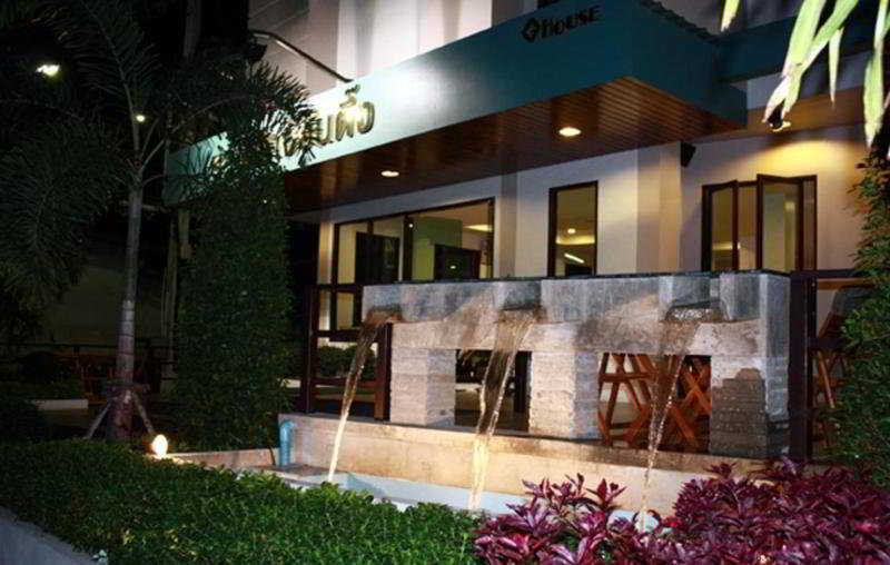 No.9 House Hua Hin, Singapore
