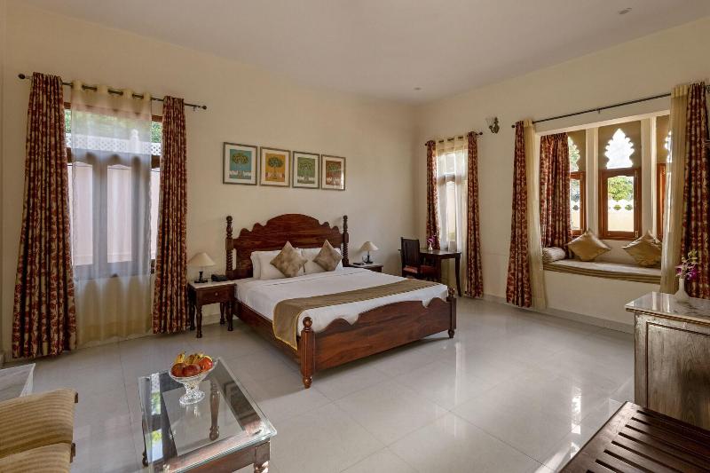 Photo of Sterling Jaisinghgarh Udaipur, 3-star hotel in Lake Pichola