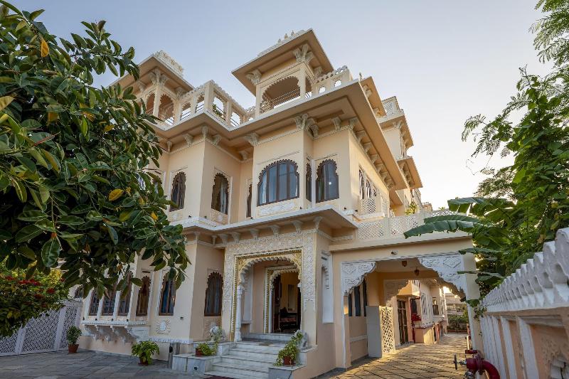 Photo of Sterling Jaisinghgarh Udaipur, 3-star hotel in Lake Pichola