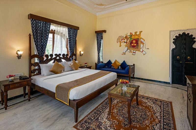Photo of Sterling Jaisinghgarh Udaipur, 3-star hotel in Lake Pichola