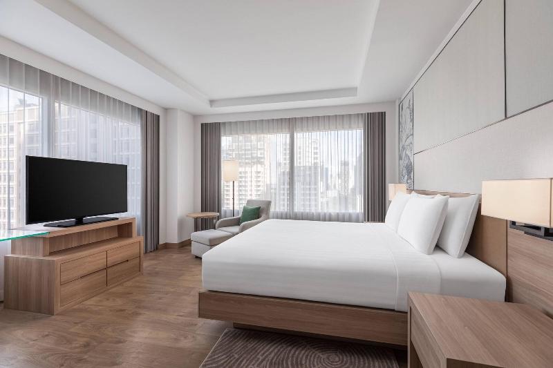 Courtyard by Marriott Bangkok Sukhumvit 20, Singapore
