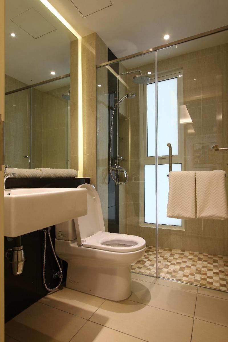 Photo of The Shore Hotel & Residences, 3-star hotel in Malacca