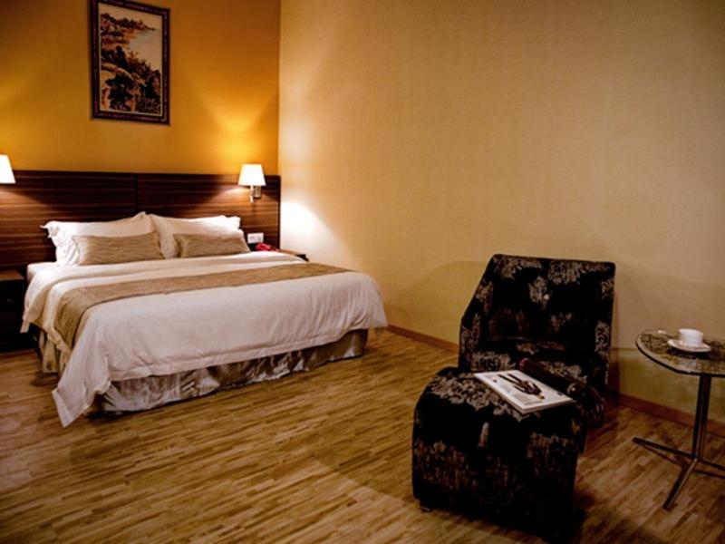 Photo of Pinetree Hotel, 3-star hotel in Batu Pahat