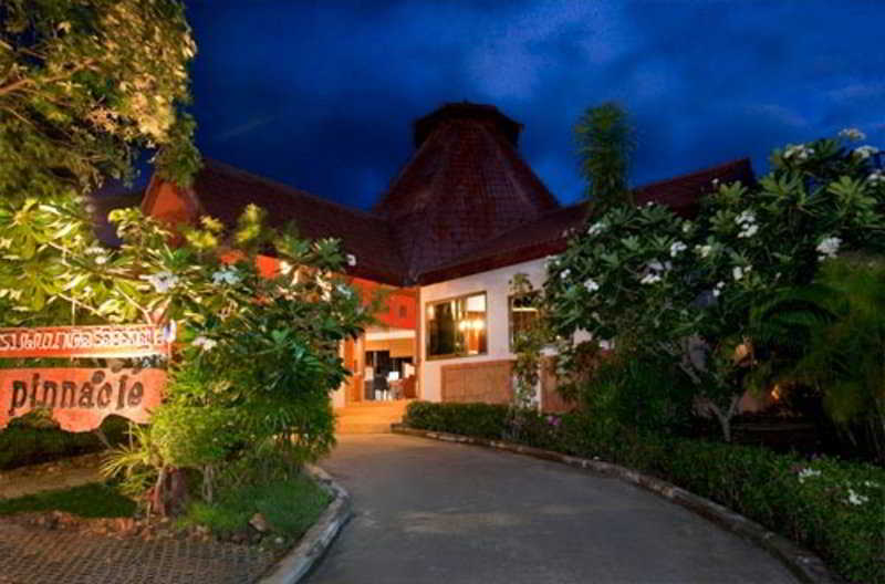 Pinnacle Samui Resort SHA Plus, Singapore