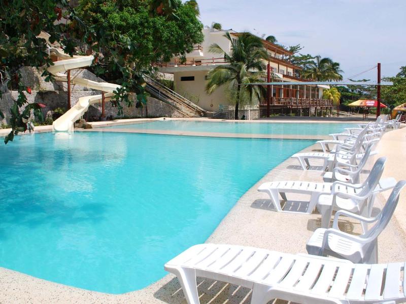 Photo of Almont Beach Resort, 3-star hotel in Surigao