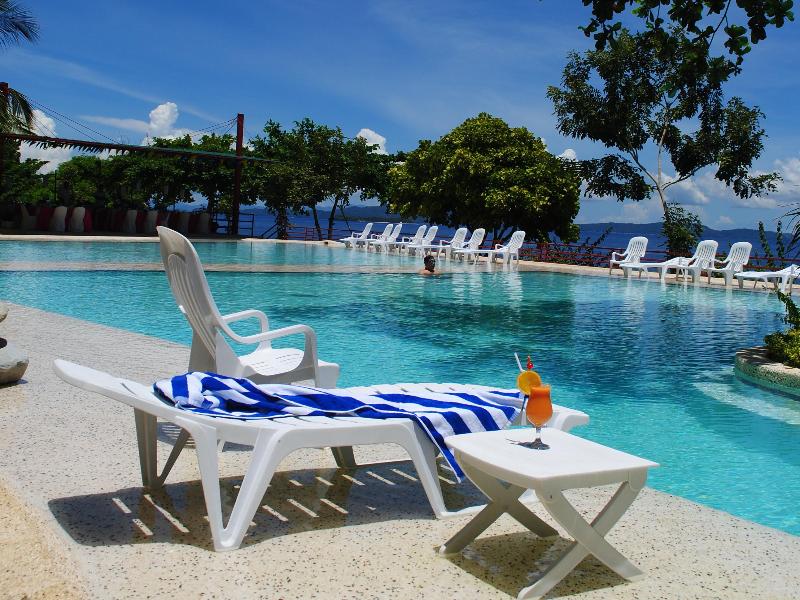 Photo of Almont Beach Resort, 3-star hotel in Surigao