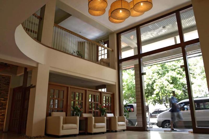 Almont City Hotel exterior, 3-Star hotel in Butuan