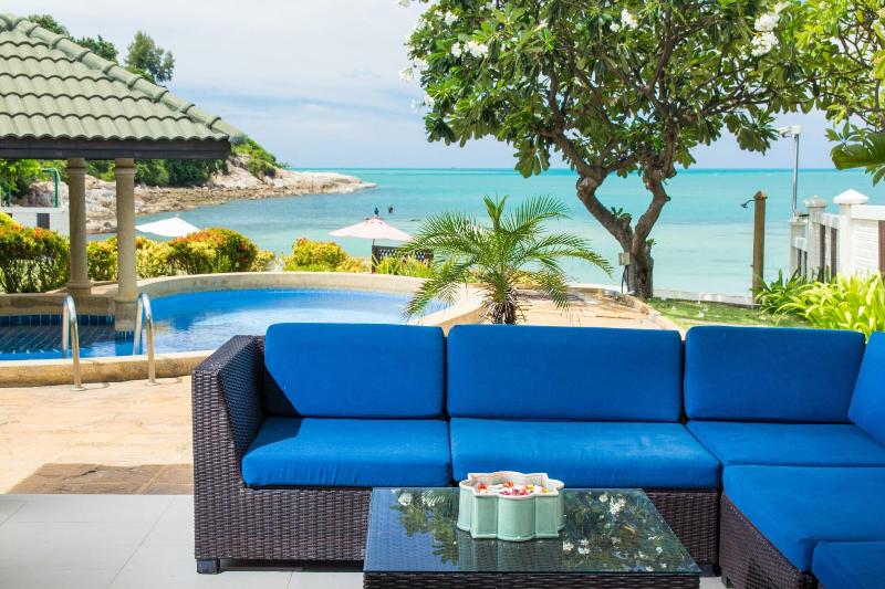 Idyllic Samui Beach Villa Resort, Singapore