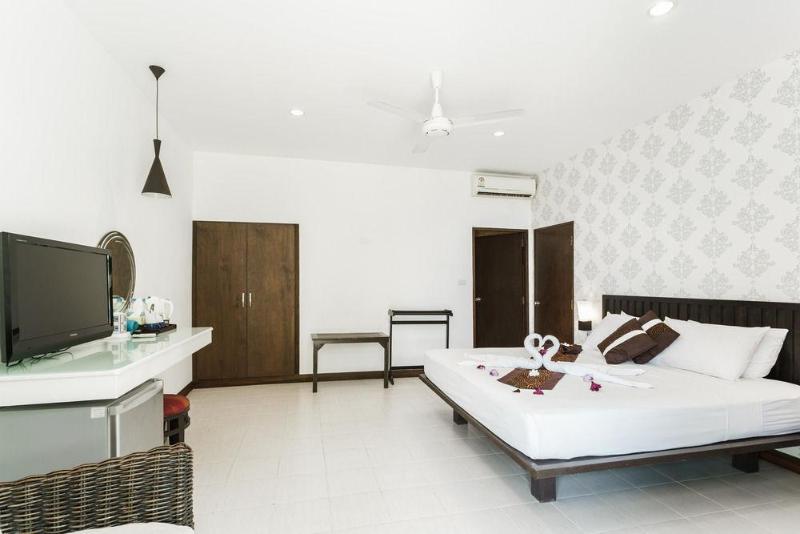 Photo of Samui Pier Beach Front Resort, 3-star hotel in Koh Samui