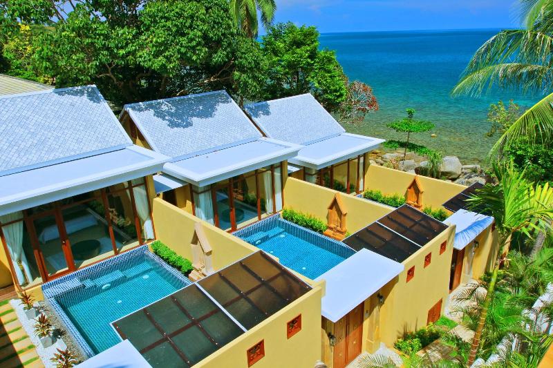 Pawanthorn Luxury Pool Villa Samui, Singapore